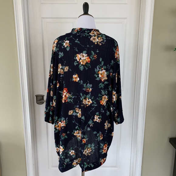 Sheer Ribbed Kimono - Picture 6 of 7